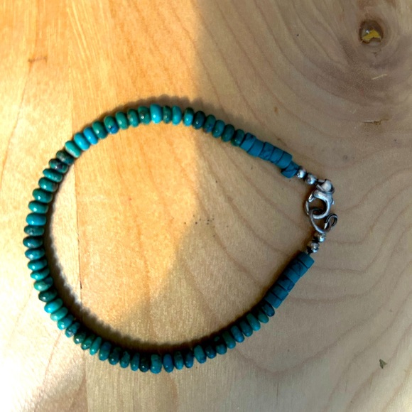 Beaded turquoise bracelet with silver clasp. 8 in long. Verified by jeweler. - Picture 2 of 4